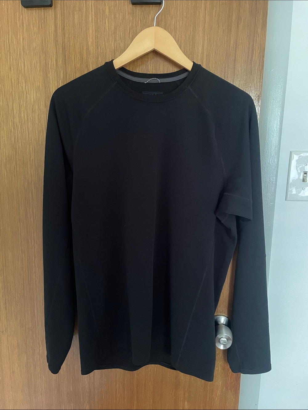 Patagonia Capilene Midweight base layer, black, size large